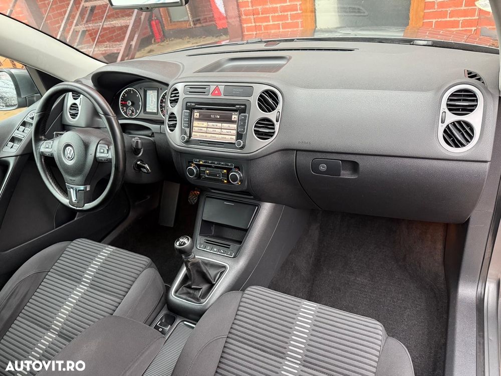 Volkswagen Tiguan - 11