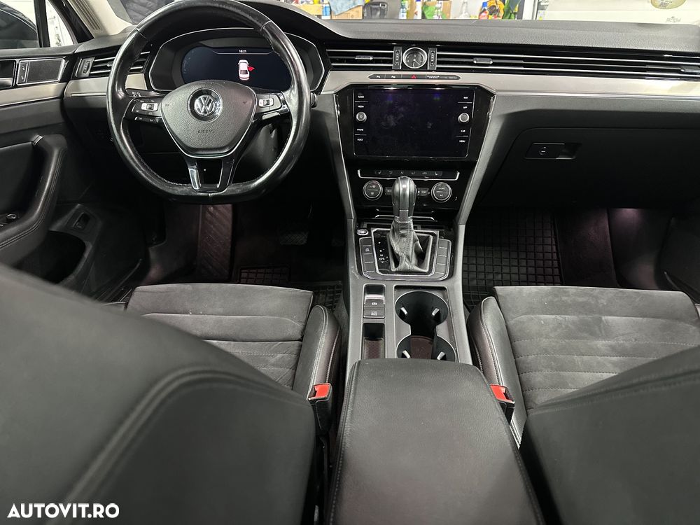 Volkswagen Passat Variant 2.0 TDI DSG Highline - 3