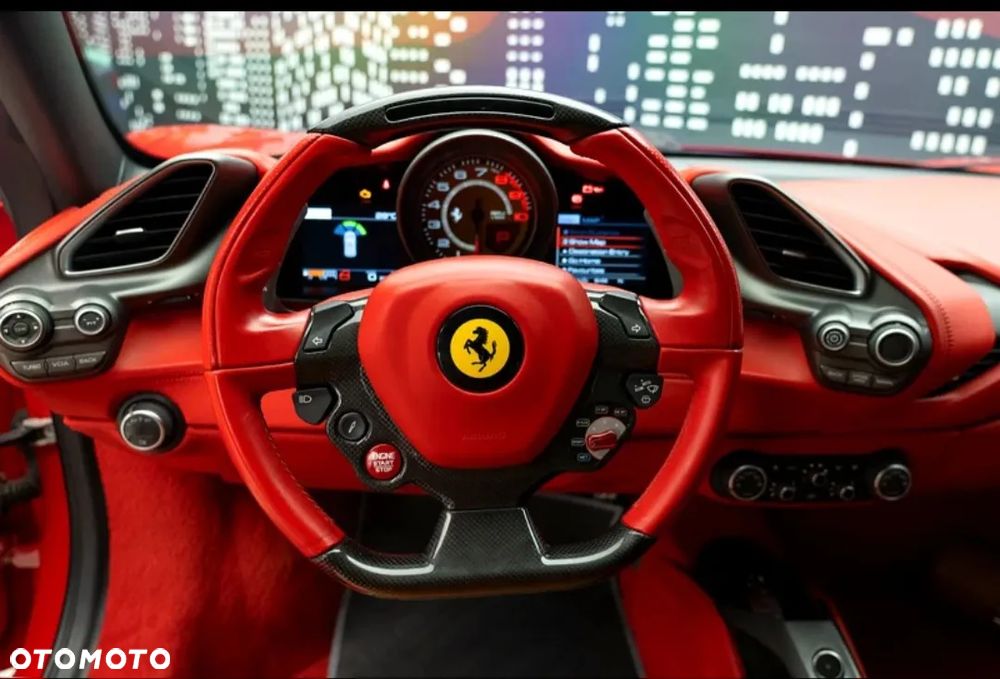 Ferrari 488 - 4