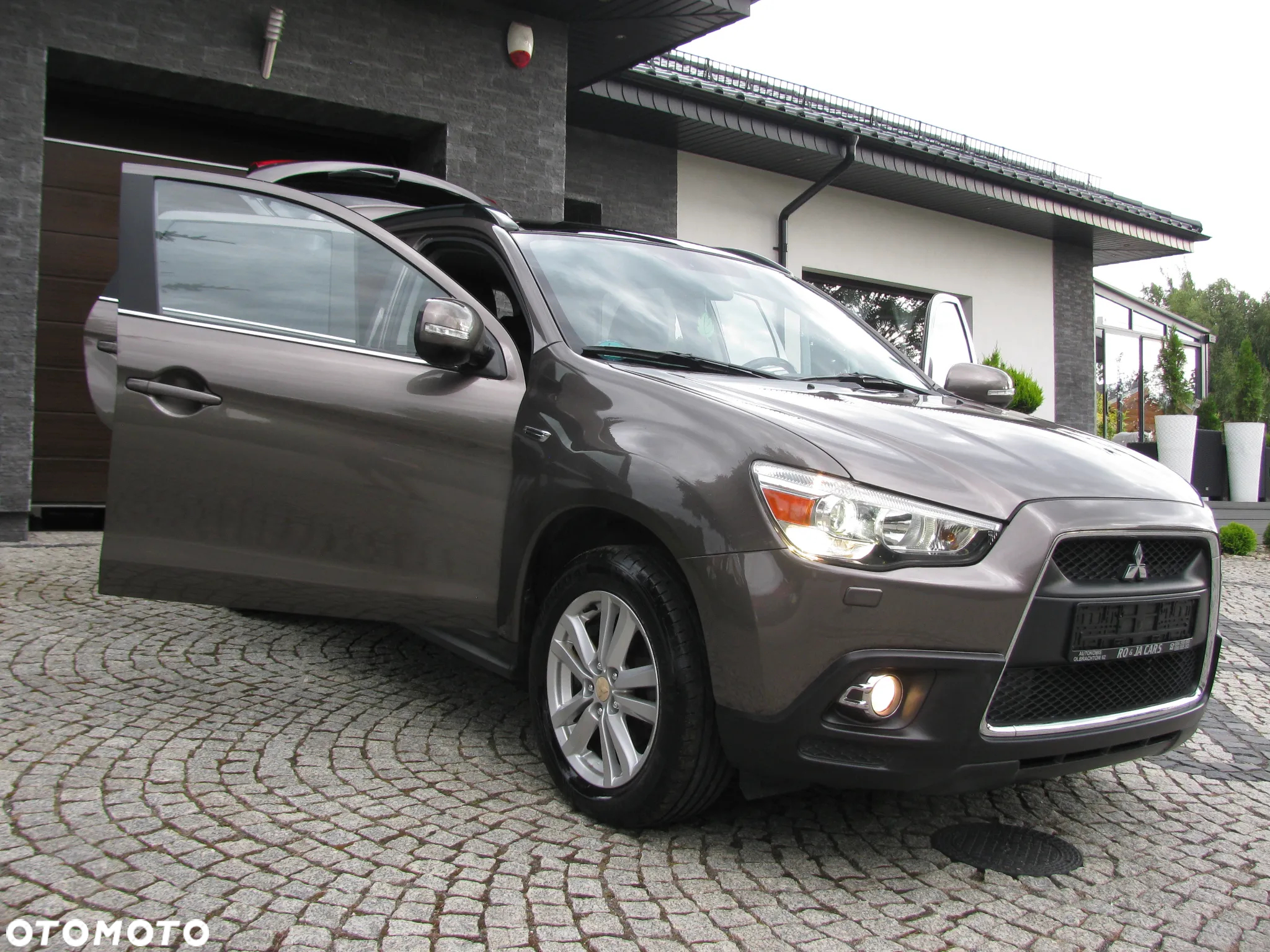 Mitsubishi ASX 1.6 Instyle AS&G - 10