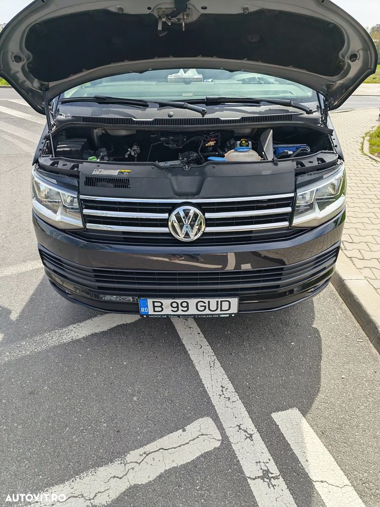 Volkswagen Caravelle - 9
