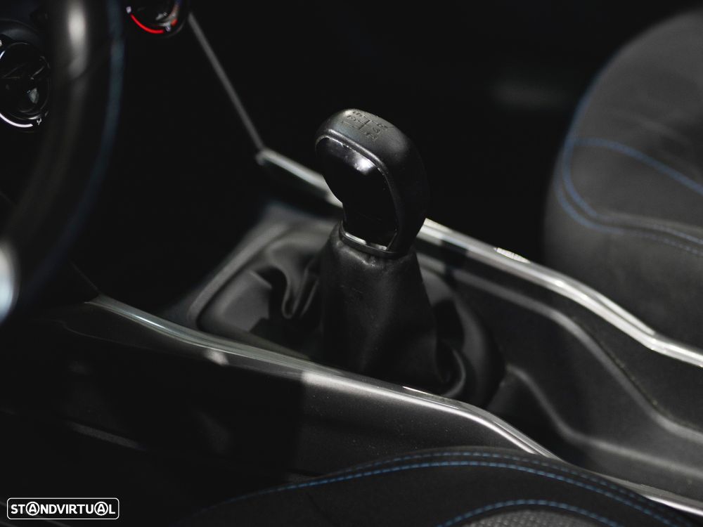 Peugeot 2008 1.2 PureTech Style - 19