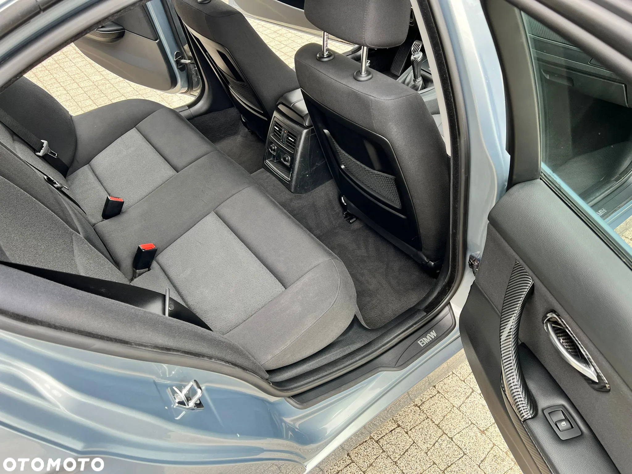 BMW Seria 3 320i - 10