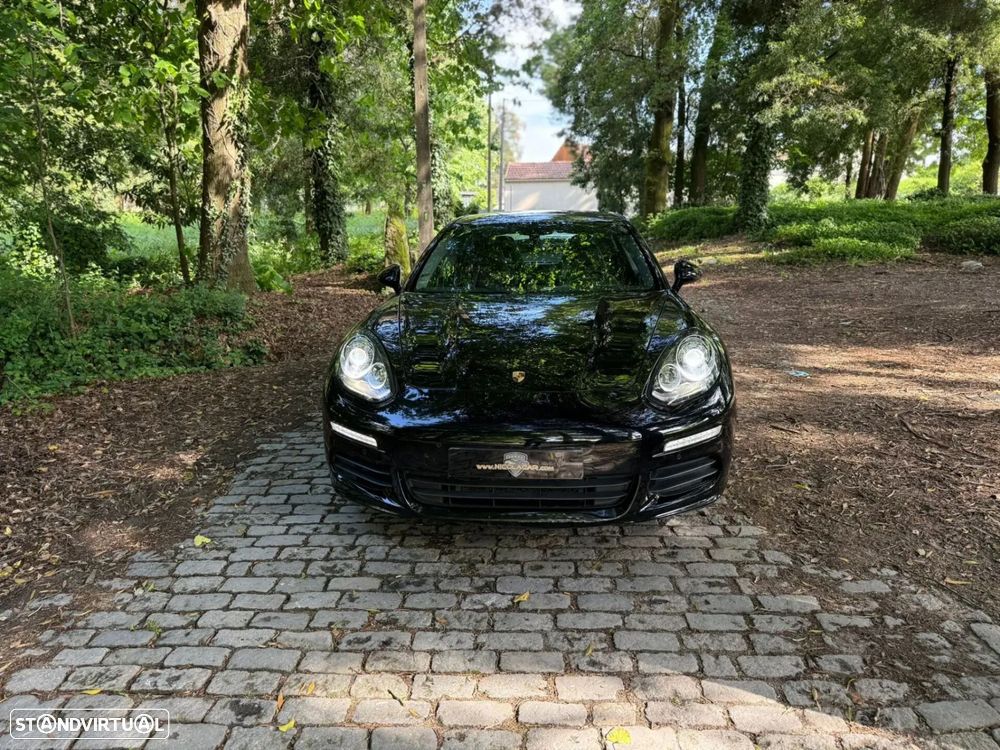 Porsche Panamera - 25