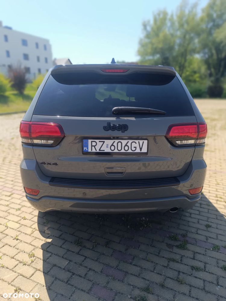 Jeep Grand Cherokee - 6
