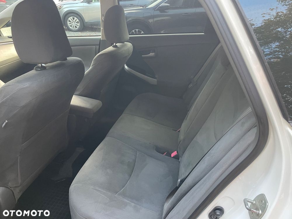 Toyota Prius - 18