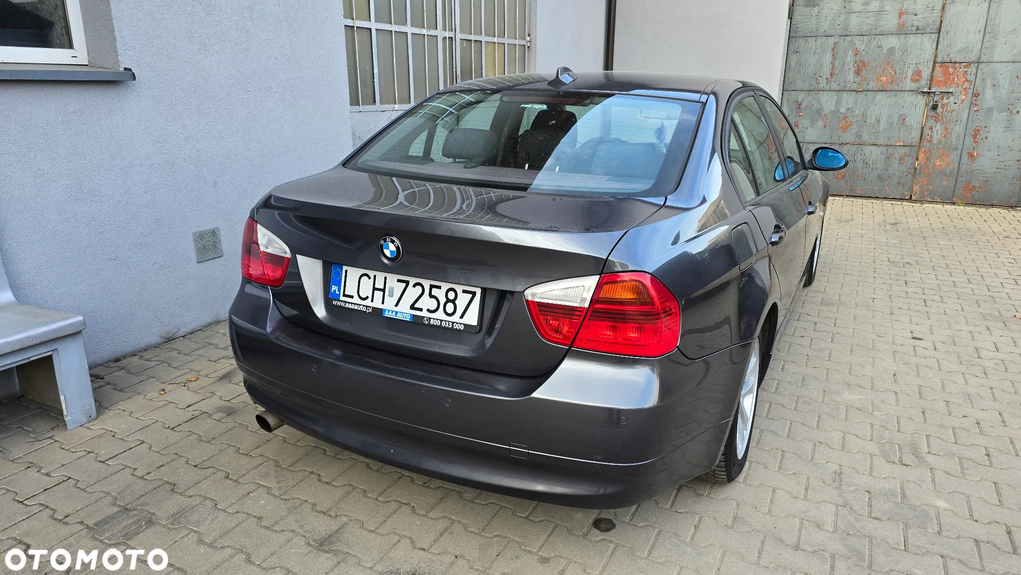 BMW Seria 3 318i - 9