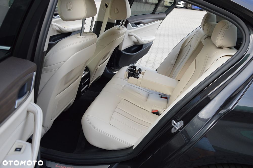BMW Seria 5 520d xDrive Luxury Line - 19