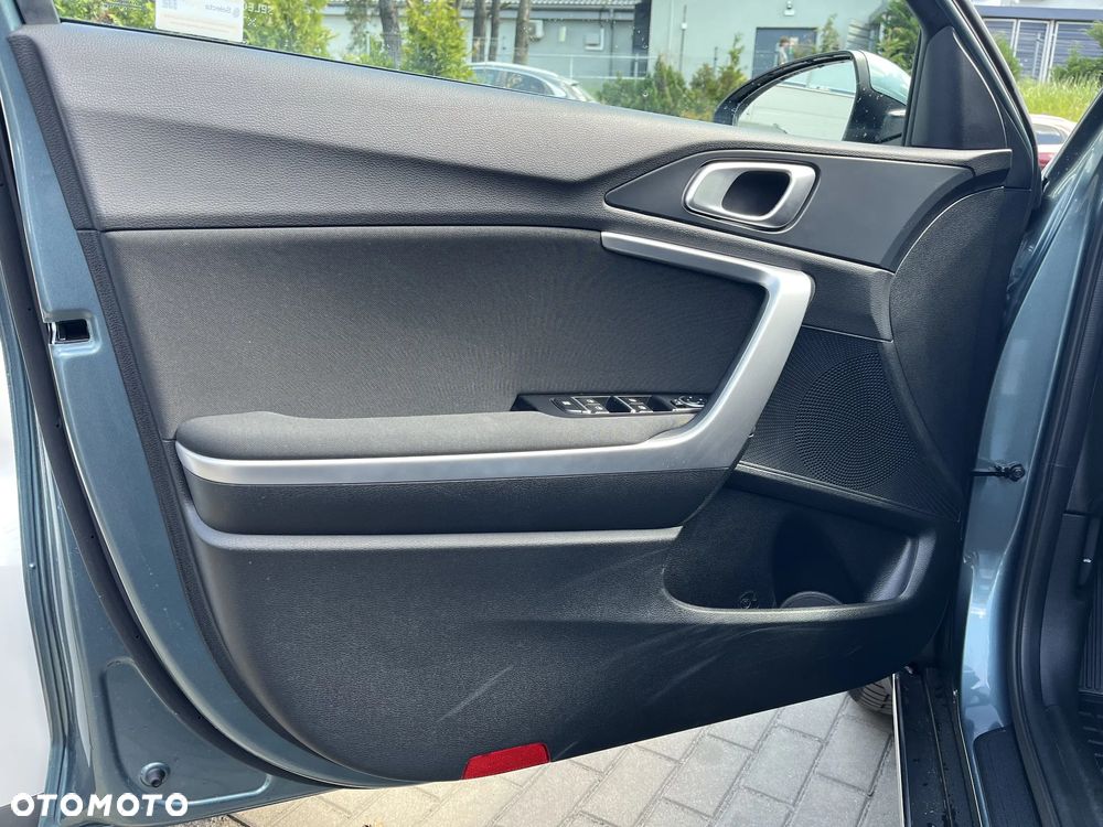 Kia XCeed 1.5 T-GDI M - 10