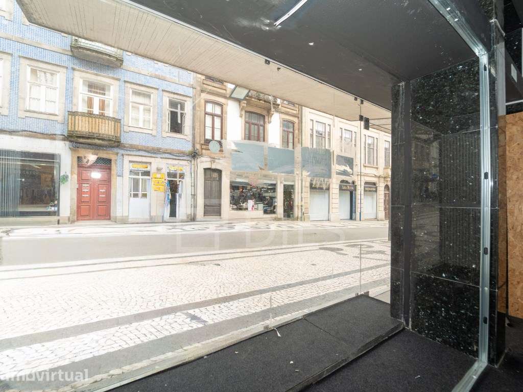 Loja para arrendar na Rua de Santa Catarina, no Porto - Grande imagem: 3/39