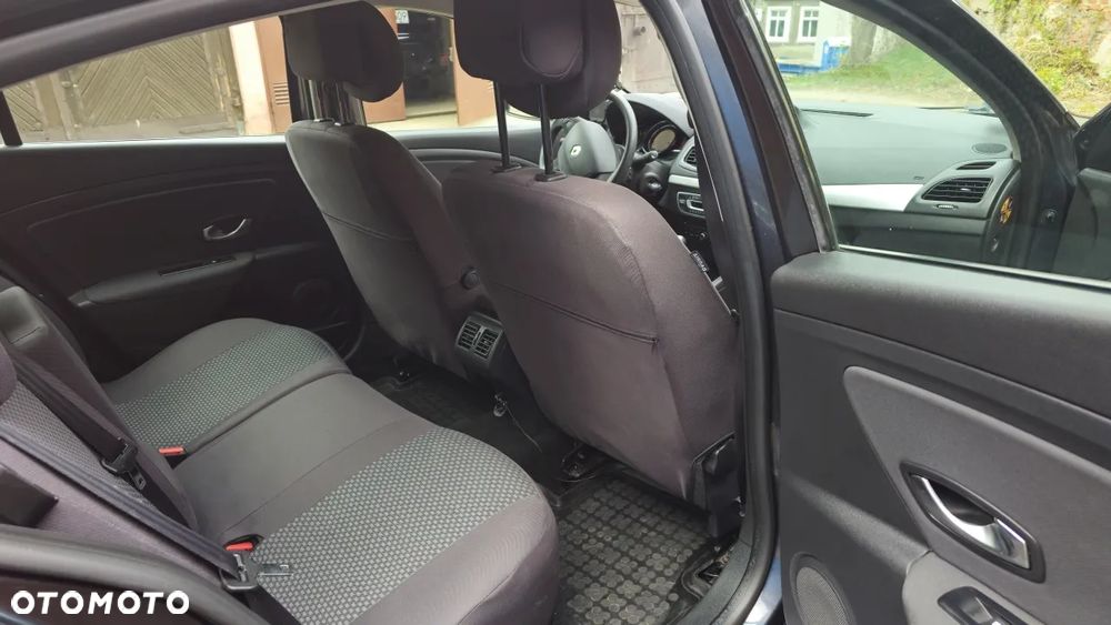 Renault Fluence 1.6 16V Color Edition - 8