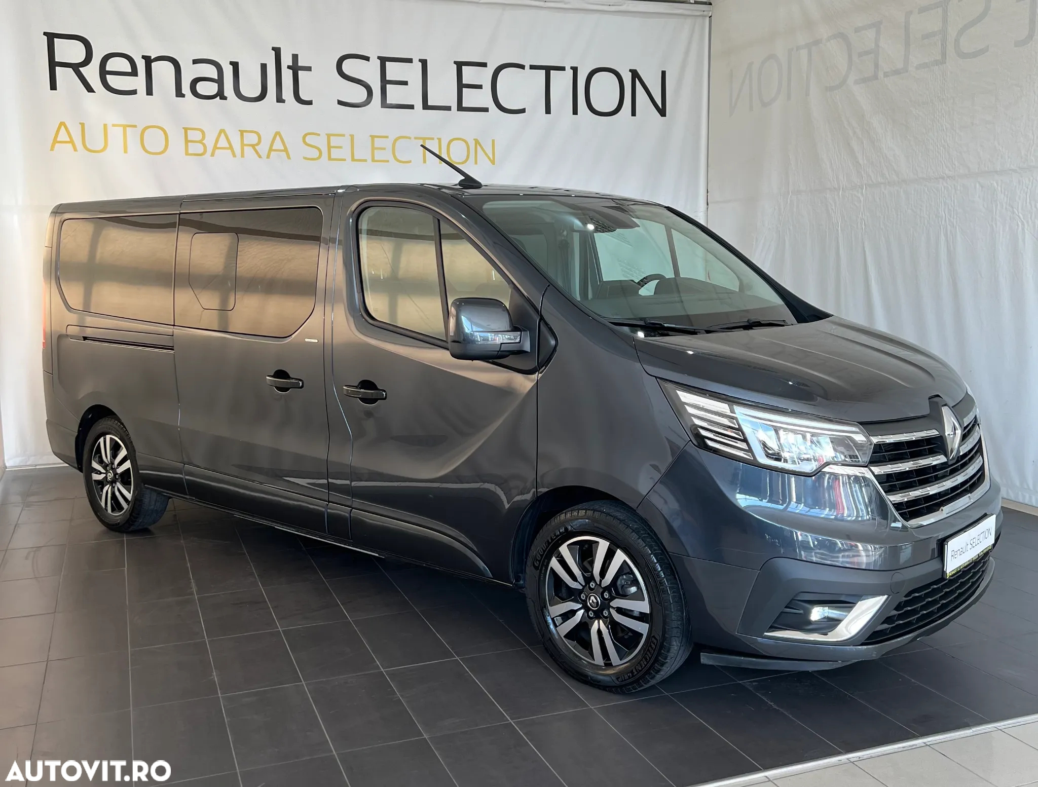 Renault Trafic Combi 2.0 Blue dCi 170 EDC S&S L2 7+1 SpaceClass - 2