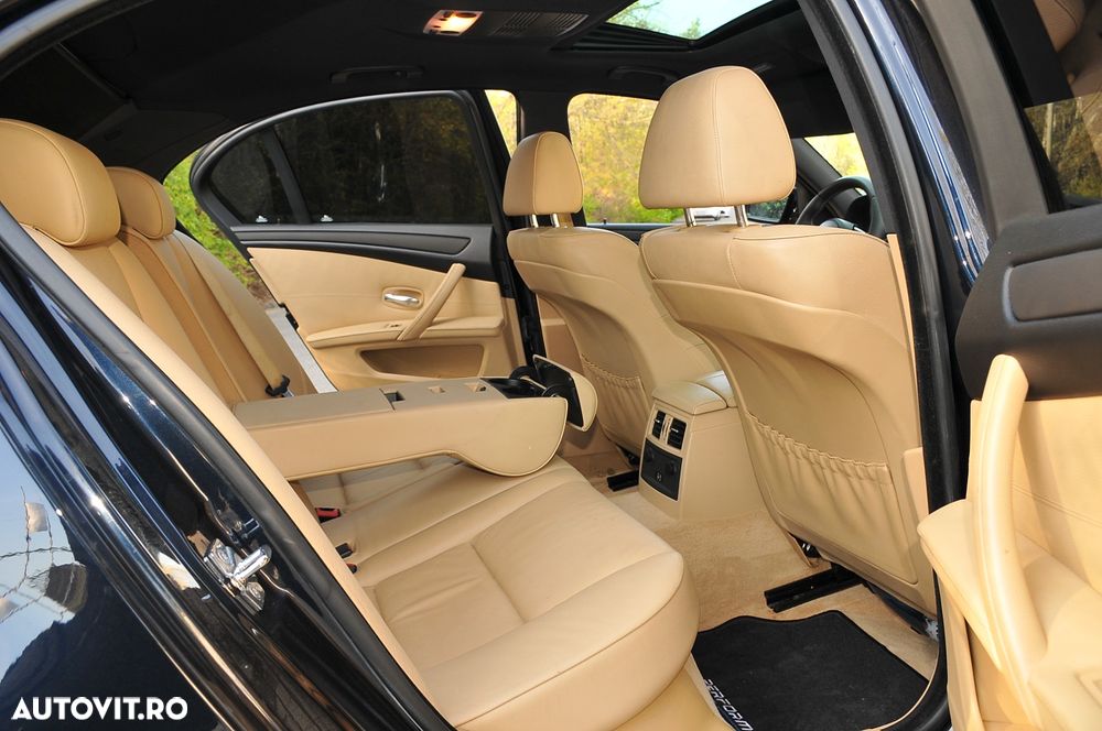 BMW Seria 5 520d Aut. Special Edition - 10