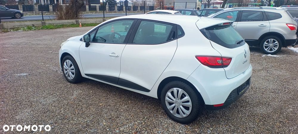 Renault Clio 1.2 16V 75 Collection - 8