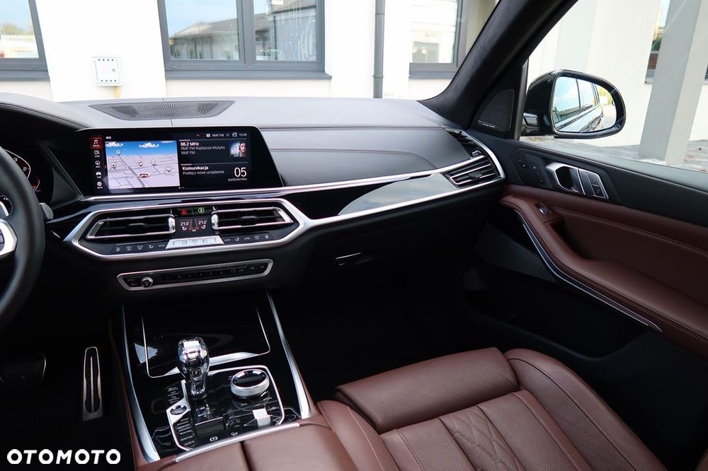 BMW X7 M50d sport - 17