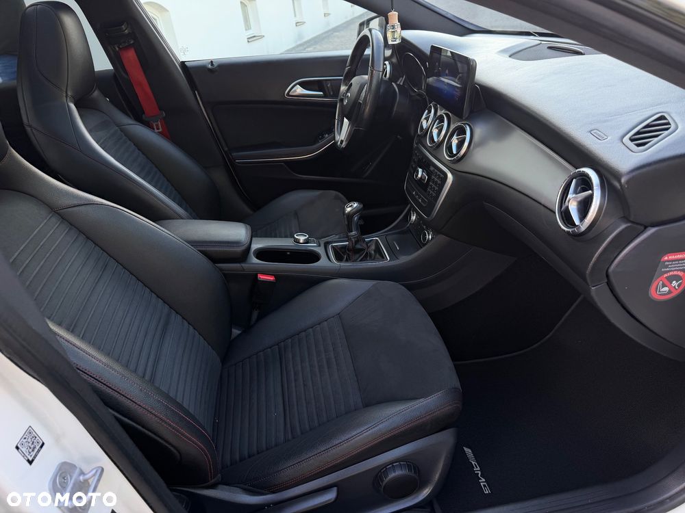 Mercedes-Benz CLA - 20
