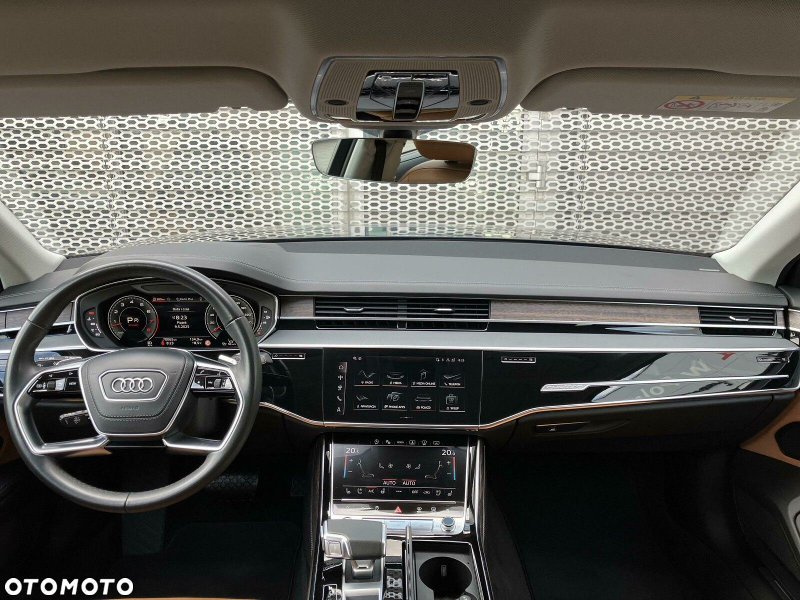 Audi A8 - 10