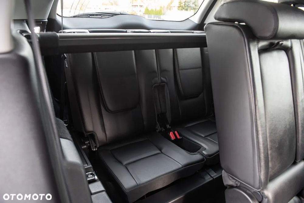 Land Rover Discovery Sport - 32