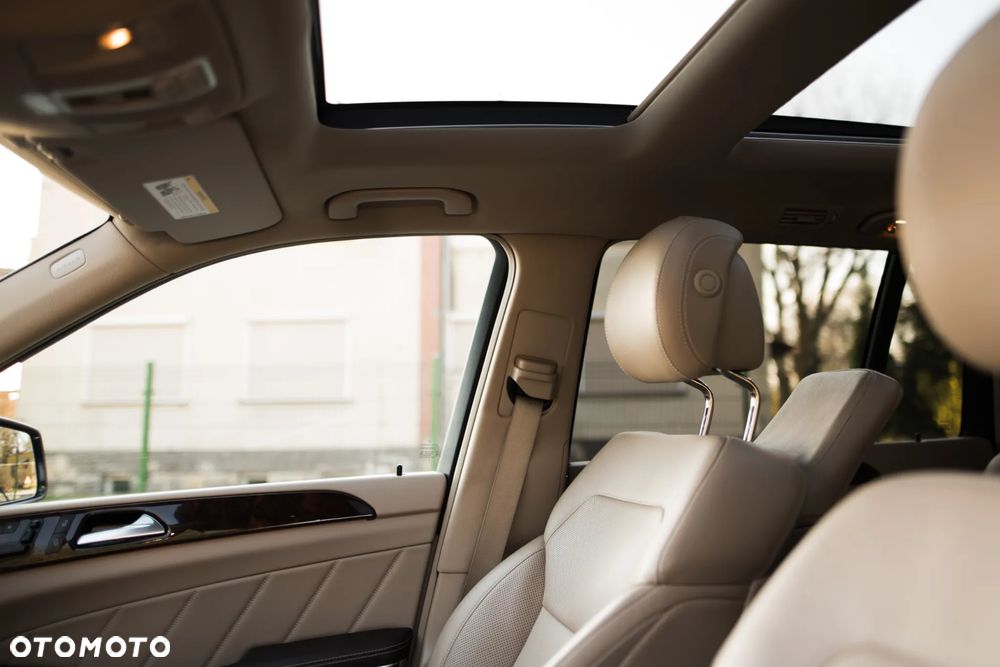 Mercedes-Benz GL 500 4Matic (BlueEFFICIENCY) 7G-TRONIC - 14