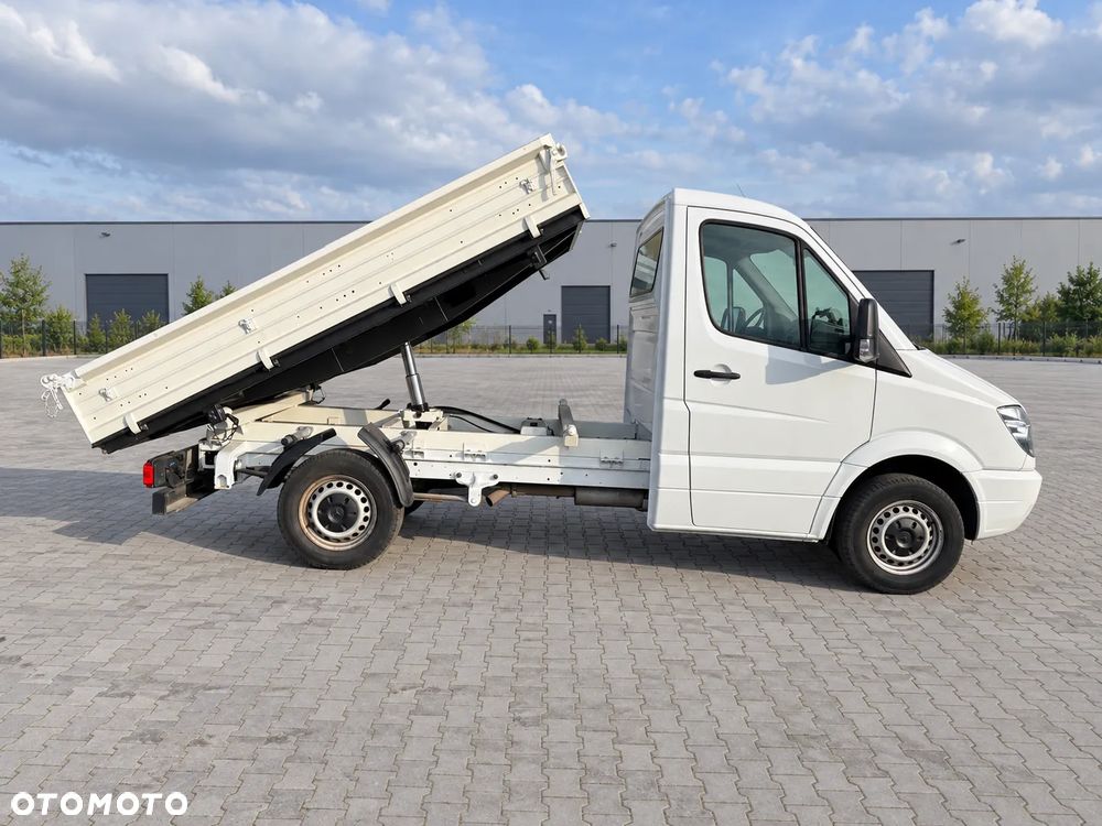 Mercedes-Benz Sprinter - 21