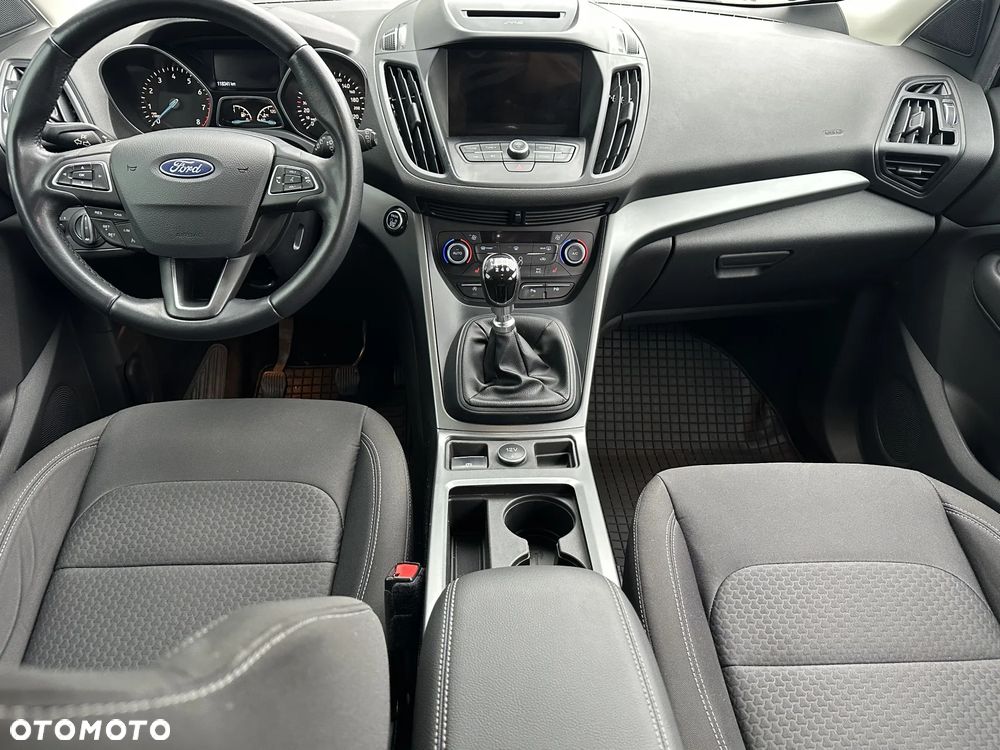 Ford Kuga - 12