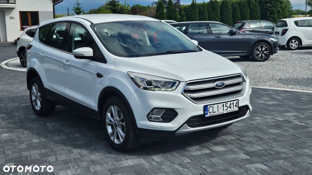 Ford Kuga - 1