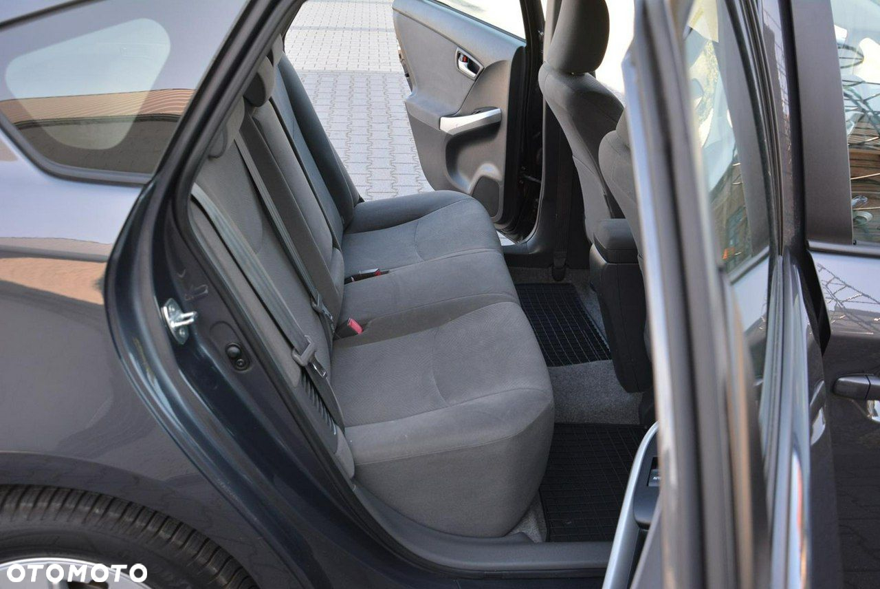 Toyota Prius - 15