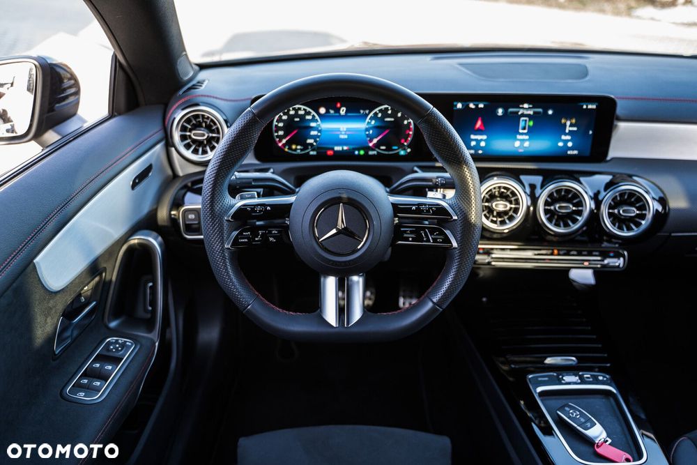 Mercedes-Benz CLA - 15