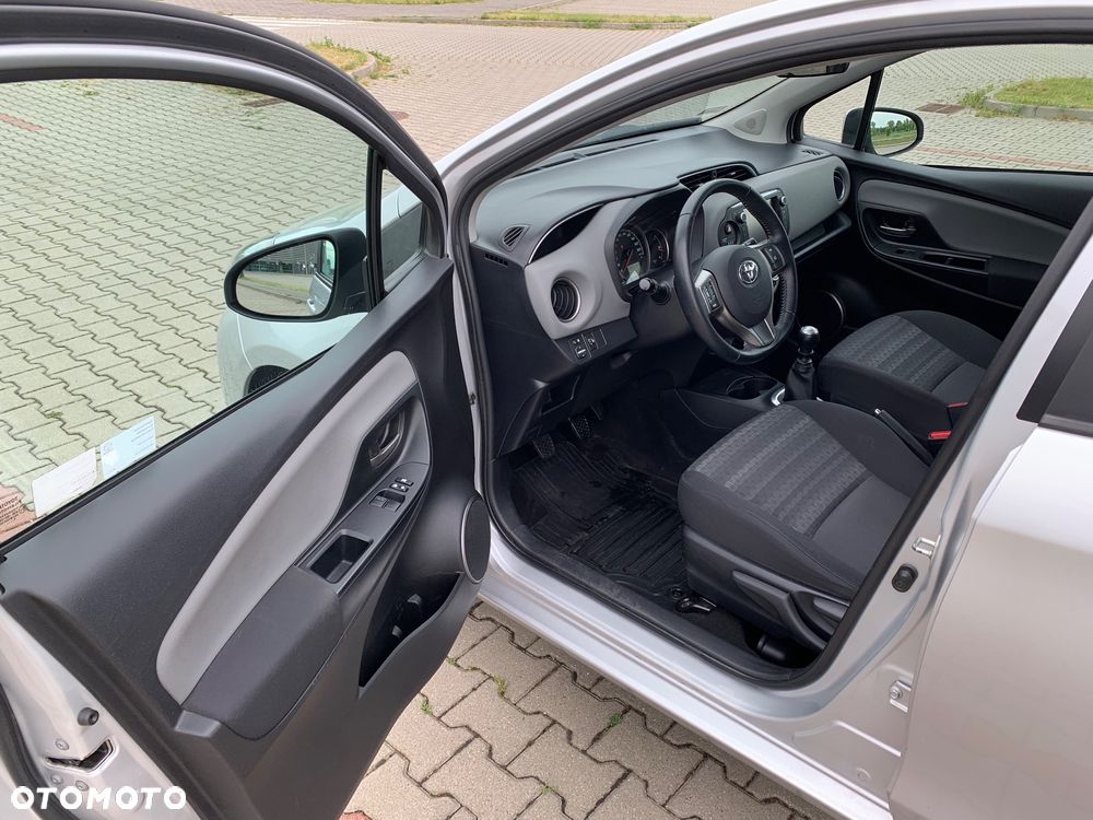 Toyota Yaris 1.33 Premium - 19