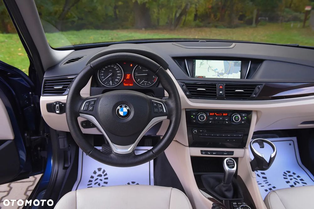 BMW X1 sDrive16d xLine - 34