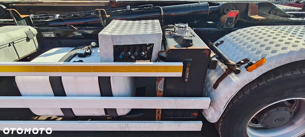 Mercedes-Benz AROCS 2545. 6x4 HAKOWIEC 20 ton - 23