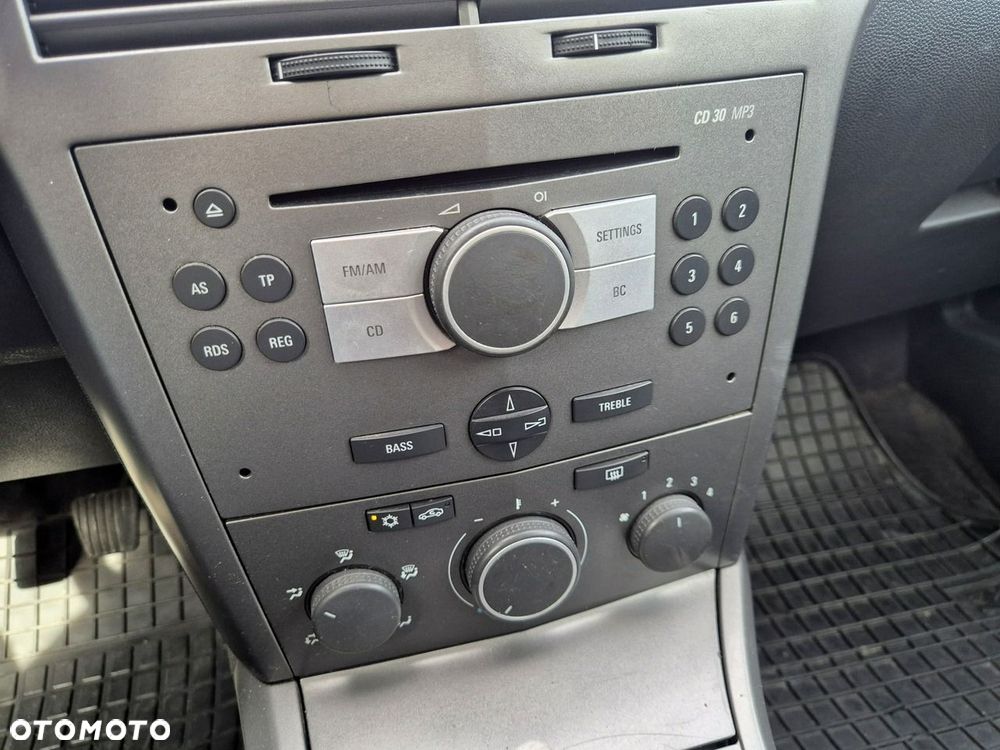 Opel Astra 1.4 Selection - 19