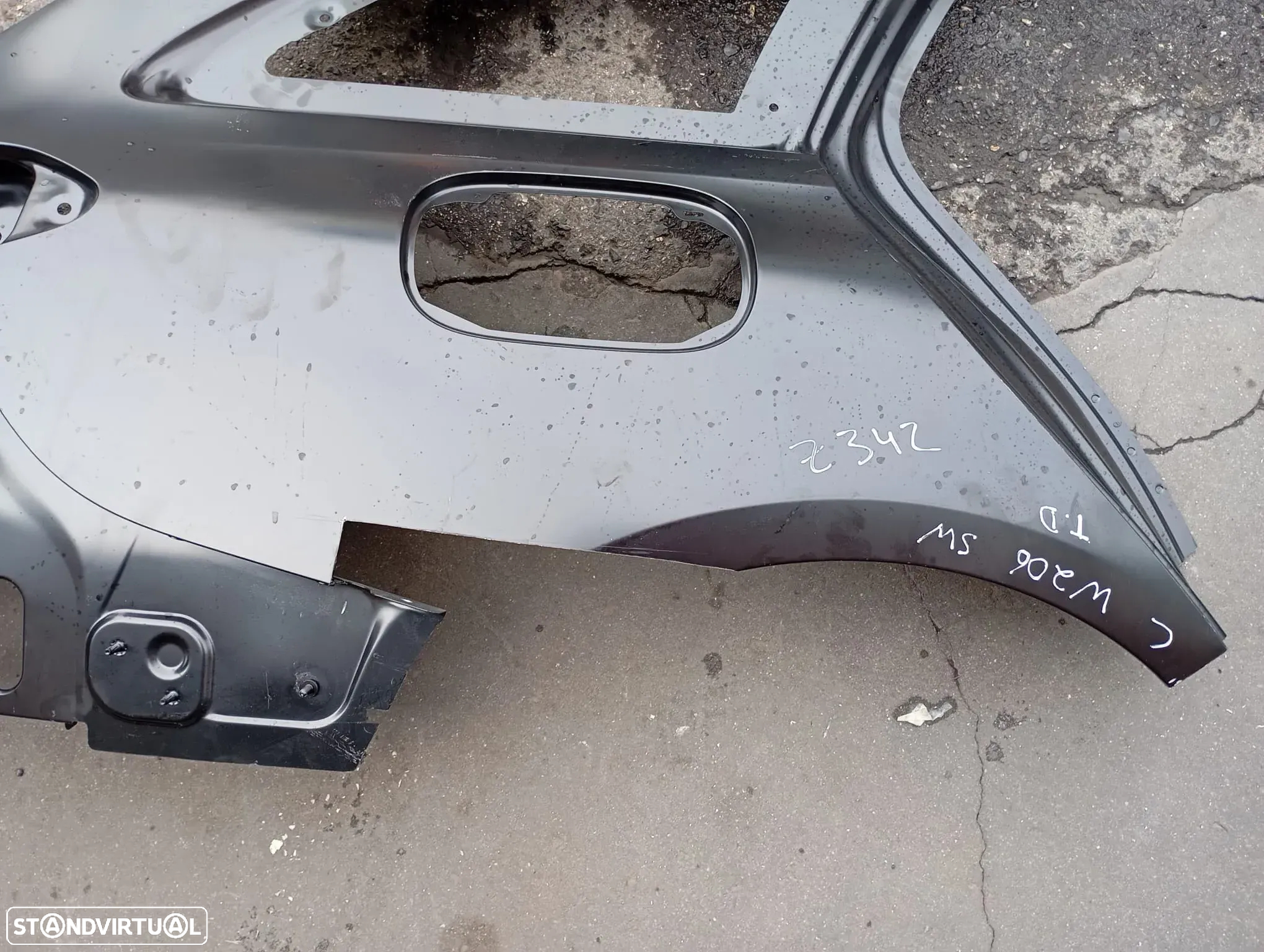 MERCEDES C W206 ILHARGA CHAPA TRAS DIREITA - Z342 - 4