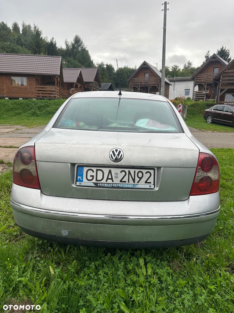 Volkswagen Passat 1.9 TDI Basis - 4