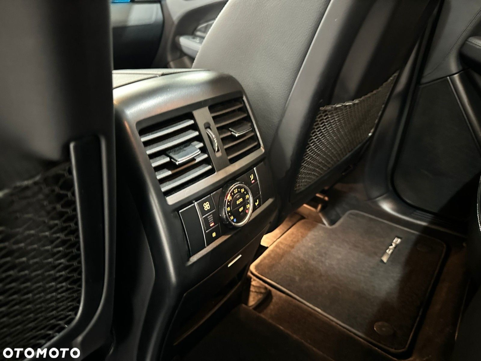 Mercedes-Benz GLS 350 d 4-Matic - 37