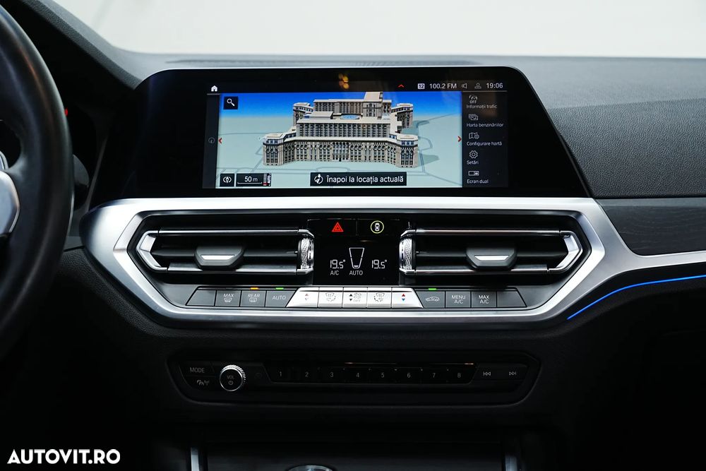 BMW Seria 3 320i AT - 23
