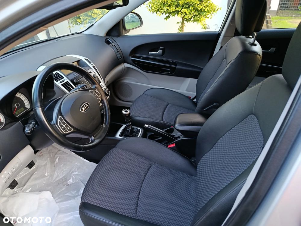 Kia Ceed 1.6 CVVT EX - 23