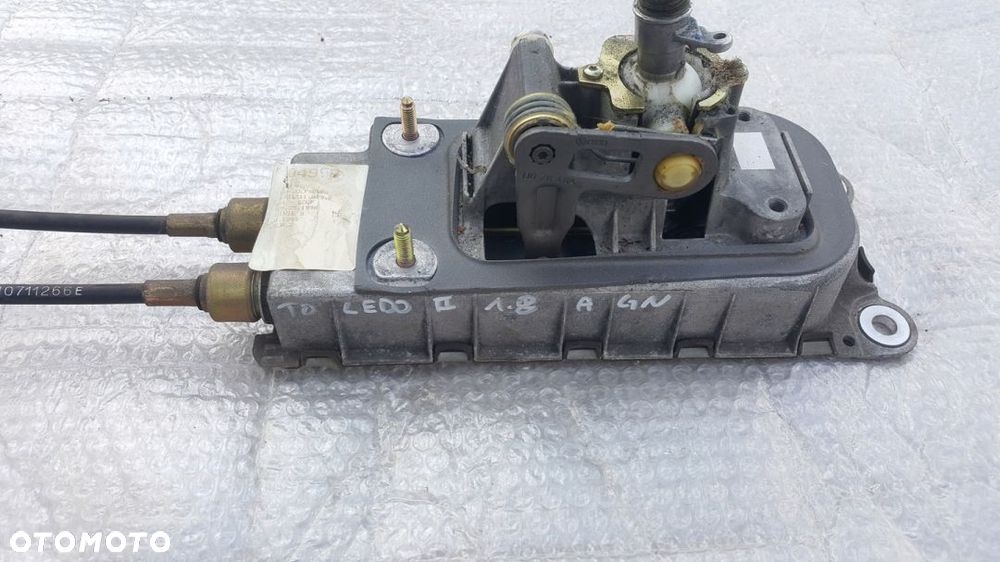 WYBIERAK LEWAREK SKRZYNI BIEGÓW GOLF IV BORA SEAT LEON II SEAT TOLEDO II 1.8 AGN 1J0711049B - 2