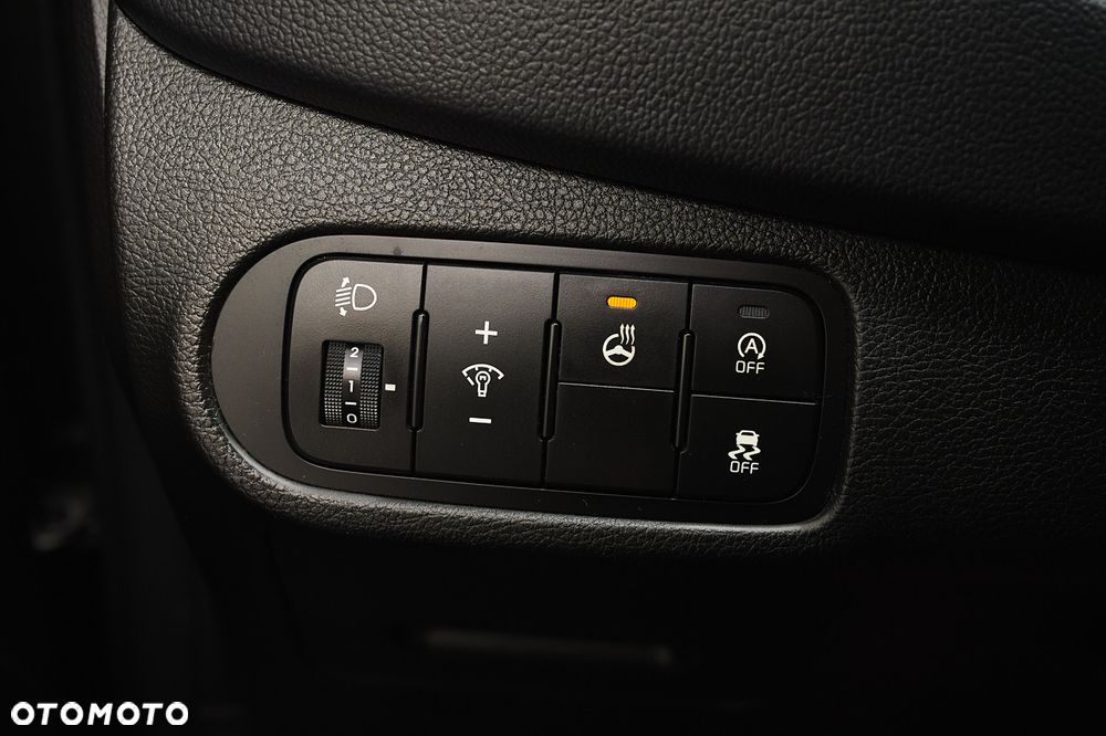 Kia Carens 1.6 GDI Attract - 33