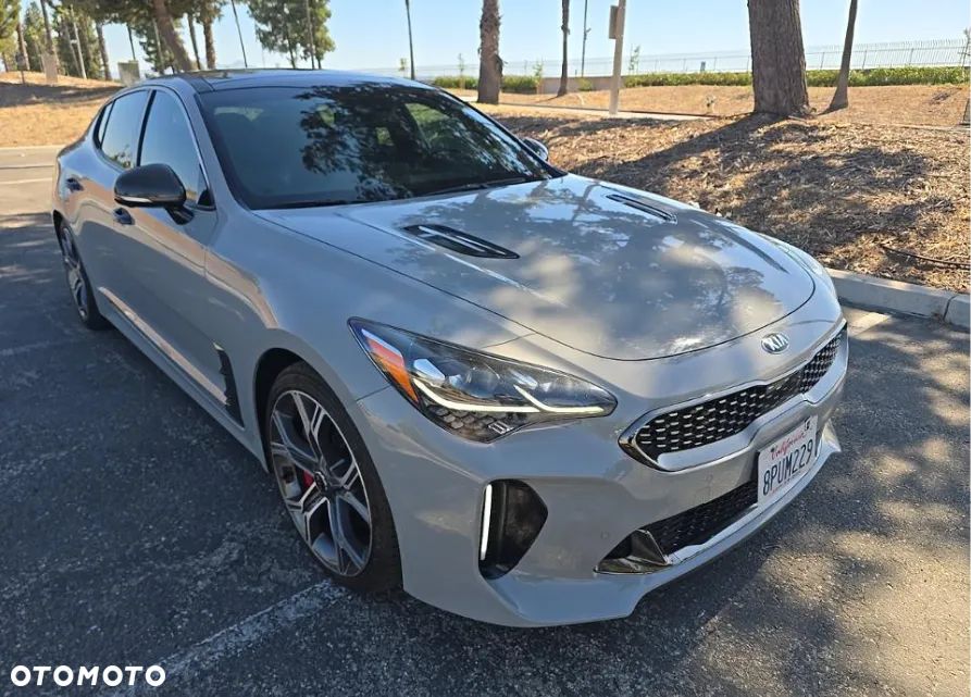 Kia Stinger - 3