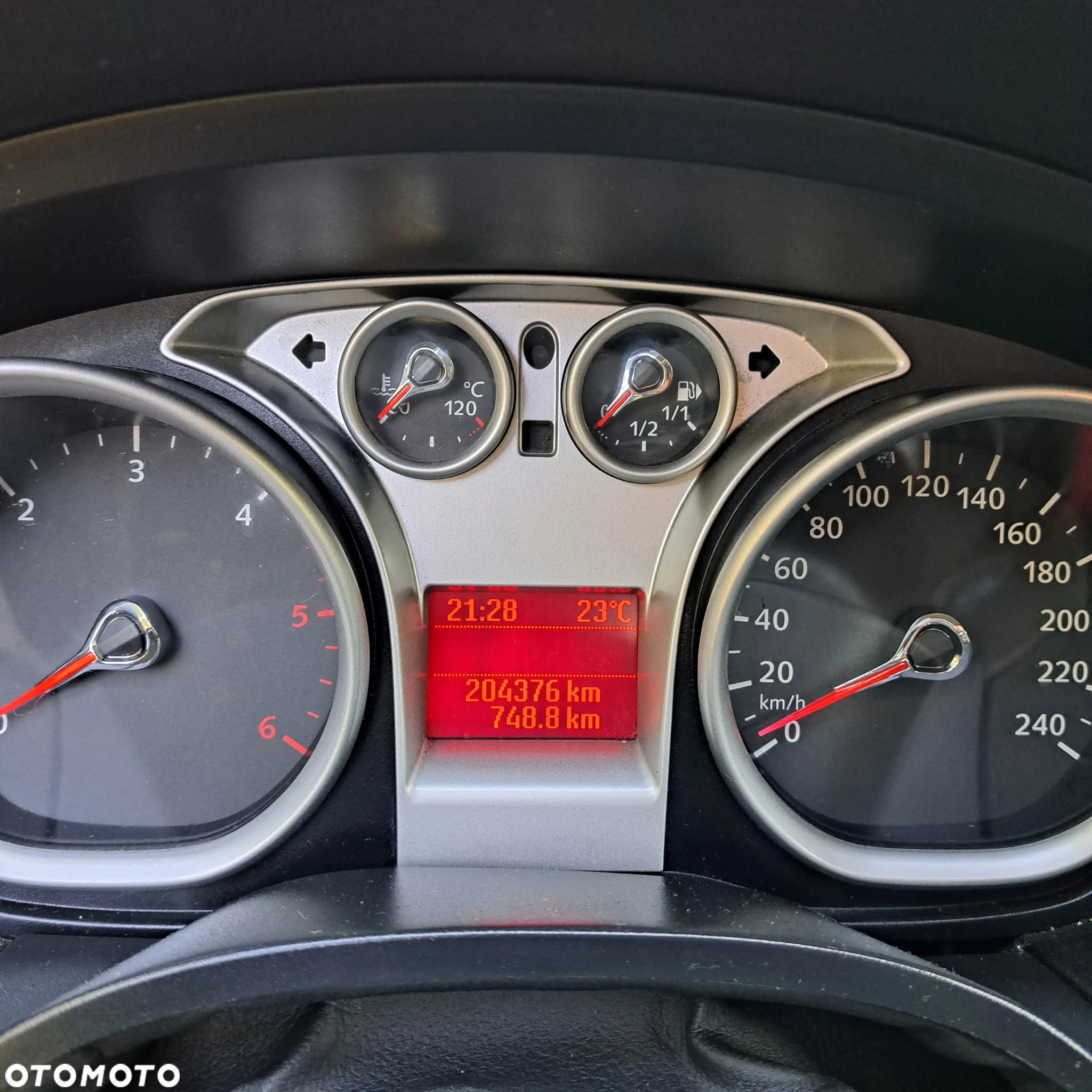 Ford Focus - 11