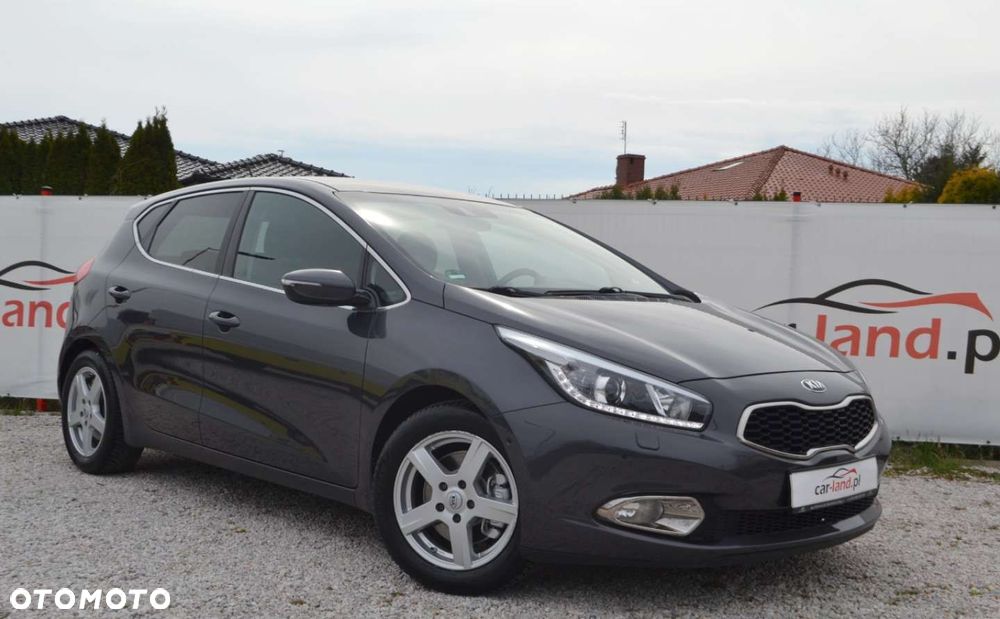 Kia Ceed 1.6 GDI DCT Platinum Edition - 3
