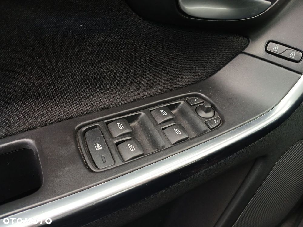 Volvo XC 60 D3 Kinetic - 21