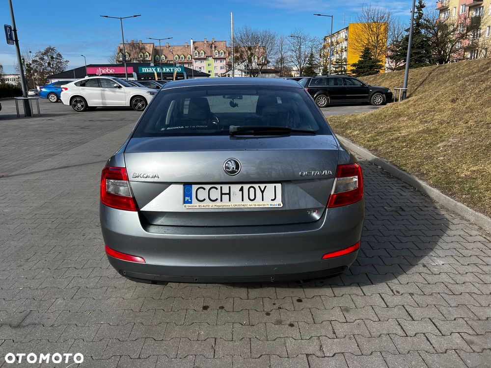 Skoda Octavia 1.4 TSI Ambition - 8