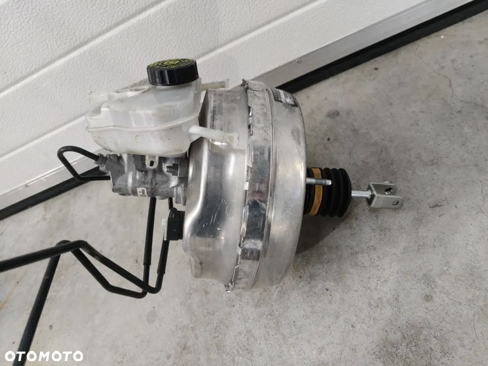 Serwo hamulcowe Mercedes E-klasa W213 Pompa hamulcowa Europa A2134300330 - 2