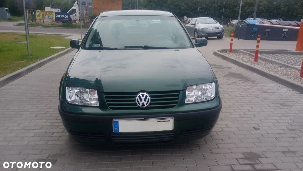 Volkswagen Bora - 1