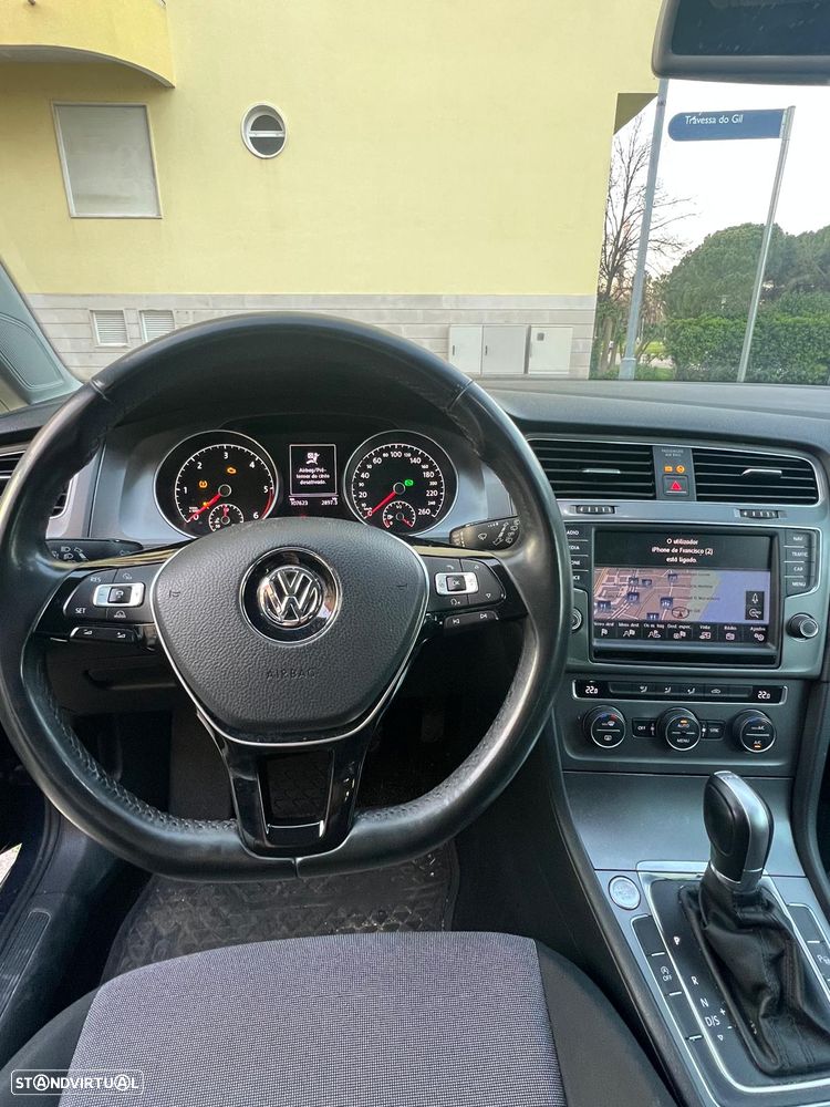 VW Golf 1.6 TDi Trendline DSG - 19