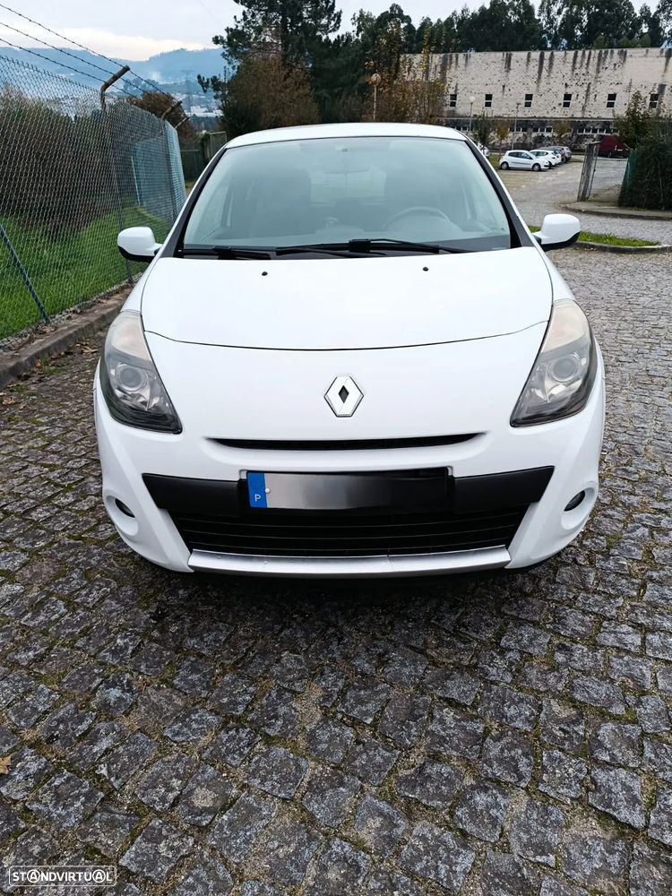 Renault Clio 1.5 dCi Dynamique S - 1