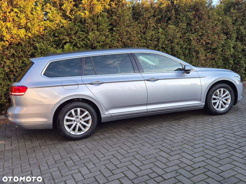 Volkswagen Passat - 13