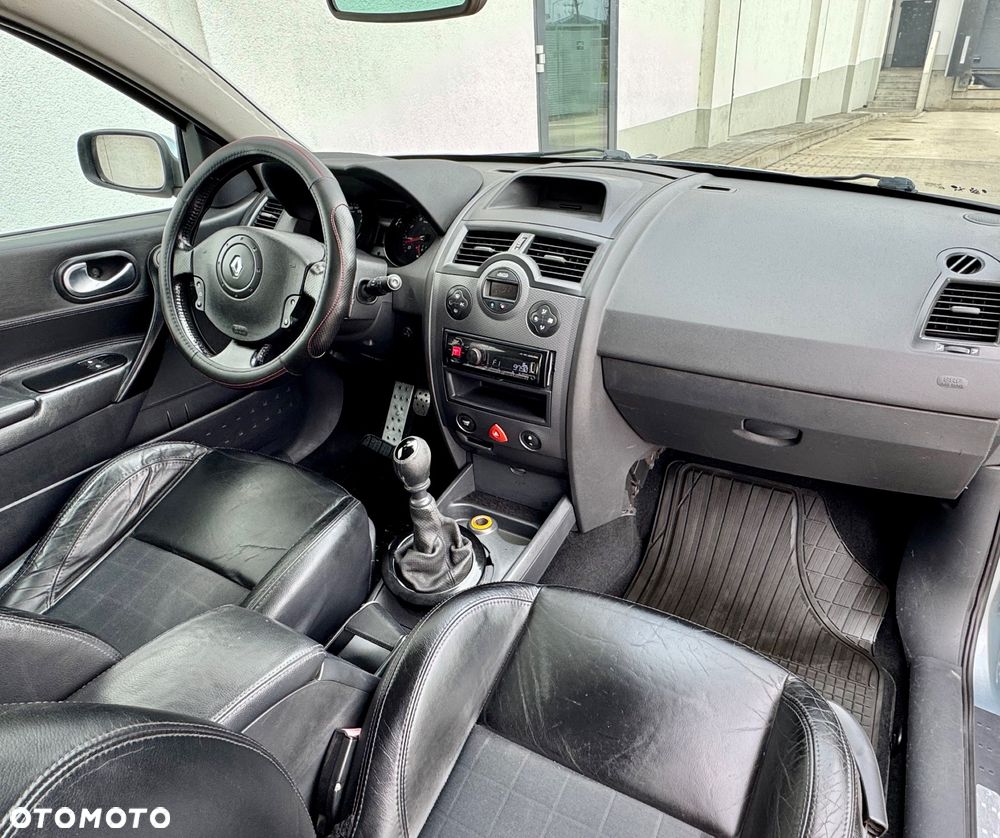 Renault Megane Sport - 8
